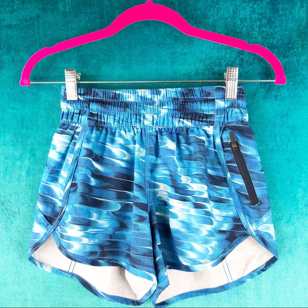 Lululemon Tracker Short Tidal Multi - image 1